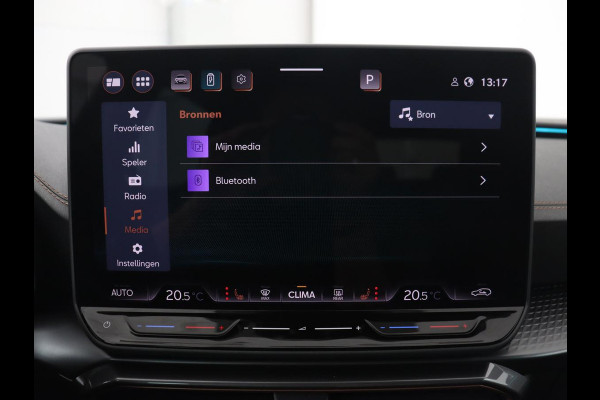 CUPRA Leon 1.5 TSI e-Hybrid | Stoel & stuurverwarming | Camera | Adaptive cruise | Carplay | Sportstoelen | Park Assist | Sfeerverlichting | Keyless | PHEV