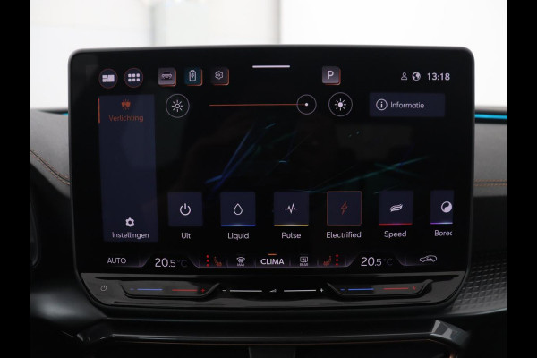 CUPRA Leon 1.5 TSI e-Hybrid | Stoel & stuurverwarming | Camera | Adaptive cruise | Carplay | Sportstoelen | Park Assist | Sfeerverlichting | Keyless | PHEV
