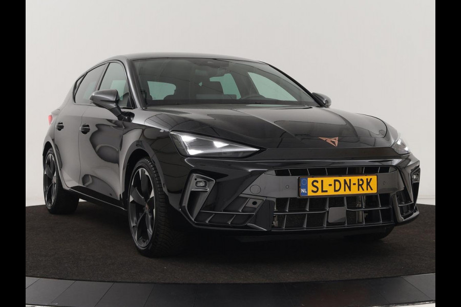 CUPRA Leon 1.5 TSI e-Hybrid | Stoel & stuurverwarming | Camera | Adaptive cruise | Carplay | Sportstoelen | Park Assist | Sfeerverlichting | Keyless | PHEV