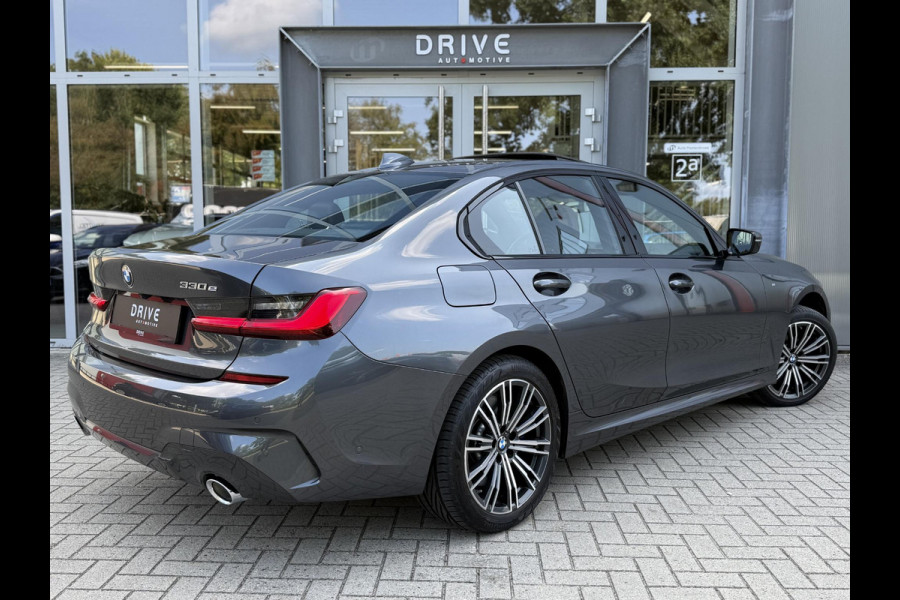 BMW 3-serie 330e High Executive M-Sport|schuif-/kanteldak|ACC|HUD|HIFI|Memory|Cam|SOH85%