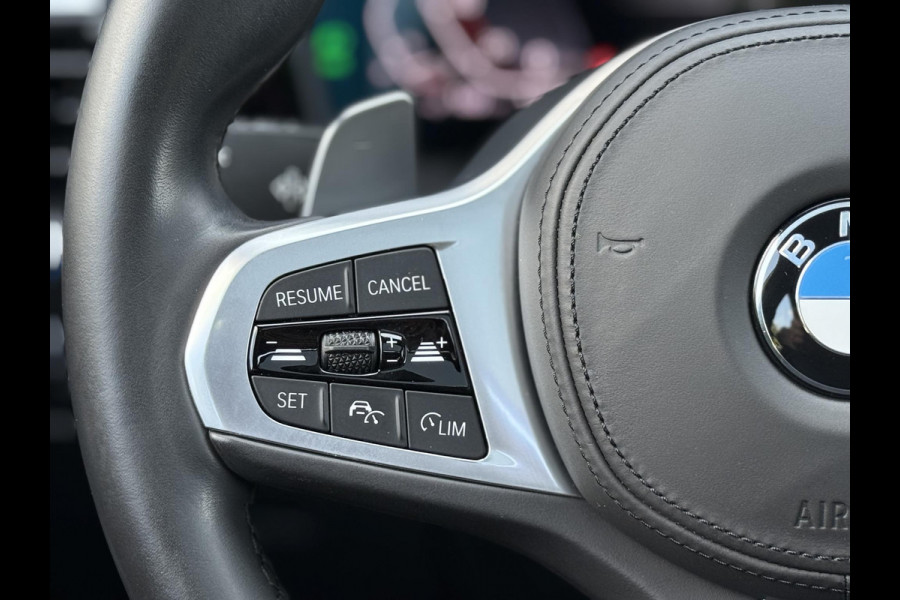 BMW 3-serie 330e High Executive M-Sport|schuif-/kanteldak|ACC|HUD|HIFI|Memory|Cam|SOH85%