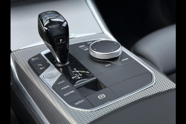 BMW 3-serie 330e High Executive M-Sport|schuif-/kanteldak|ACC|HUD|HIFI|Memory|Cam|SOH85%