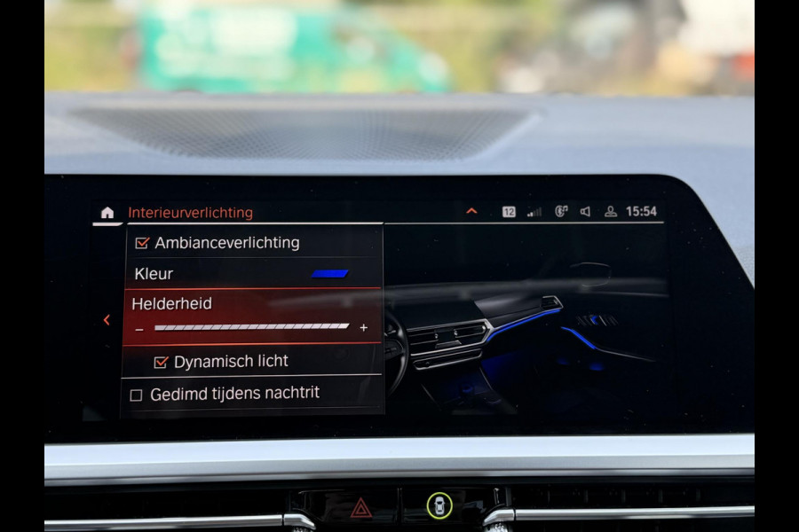BMW 3-serie 330e High Executive M-Sport|schuif-/kanteldak|ACC|HUD|HIFI|Memory|Cam|SOH85%