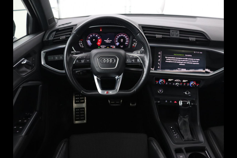 Audi Q3 35 TFSI S Line Pro Line S | Panoramadak | Stoelverwarming | Adaptive cruise | Carplay | Trekhaak | Keyless | Virual Cockpit | Half leder | DAB | Full LED