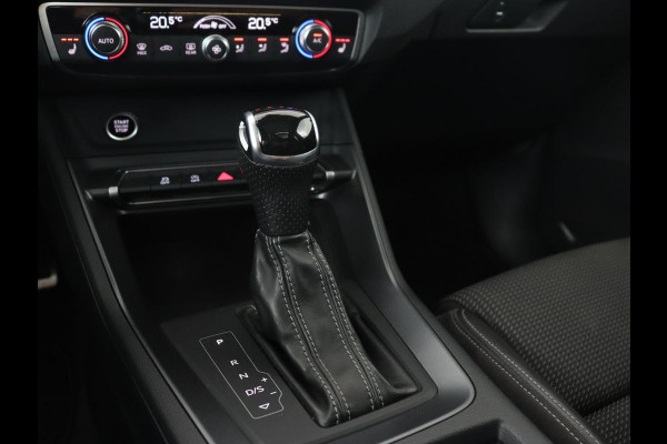 Audi Q3 35 TFSI S Line Pro Line S | Panoramadak | Stoelverwarming | Adaptive cruise | Carplay | Trekhaak | Keyless | Virual Cockpit | Half leder | DAB | Full LED