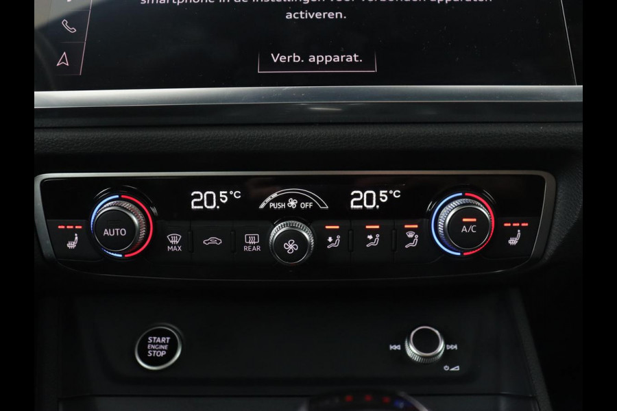 Audi Q3 35 TFSI S Line Pro Line S | Panoramadak | Stoelverwarming | Adaptive cruise | Carplay | Trekhaak | Keyless | Virual Cockpit | Half leder | DAB | Full LED