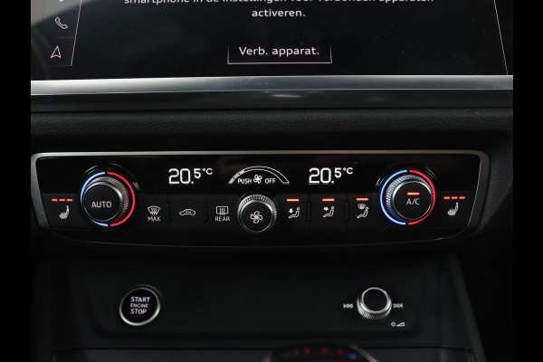 Audi Q3 35 TFSI S Line Pro Line S | Panoramadak | Stoelverwarming | Adaptive cruise | Carplay | Trekhaak | Keyless | Virual Cockpit | Half leder | DAB | Full LED