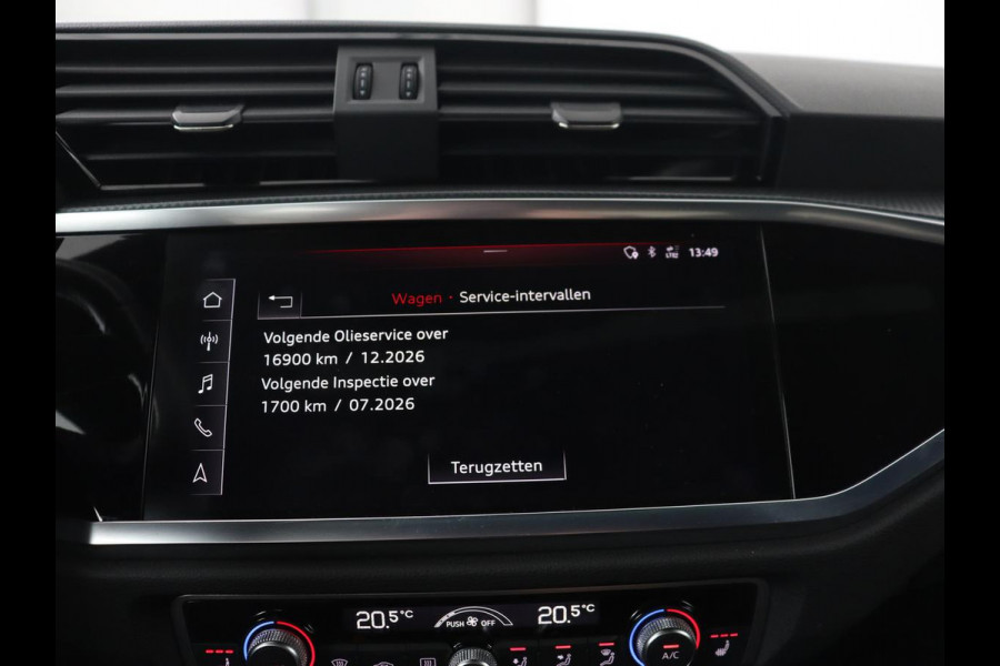 Audi Q3 35 TFSI S Line Pro Line S | Panoramadak | Stoelverwarming | Adaptive cruise | Carplay | Trekhaak | Keyless | Virual Cockpit | Half leder | DAB | Full LED