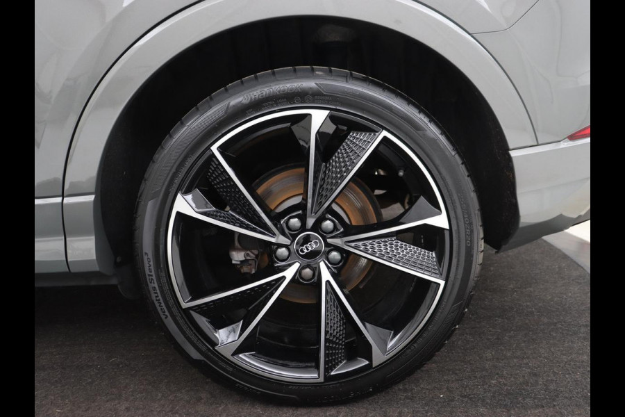 Audi Q3 35 TFSI S Line Pro Line S | Panoramadak | Stoelverwarming | Adaptive cruise | Carplay | Trekhaak | Keyless | Virual Cockpit | Half leder | DAB | Full LED