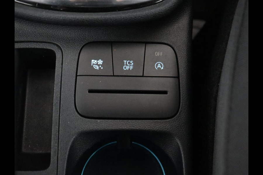 Ford Fiesta 1.0 EcoBoost Titanium | Stoel & stuurverwarming | Trekhaak | Carplay | Climate control | Cruise control | Verwarmde voorruit | Parkeerhulp