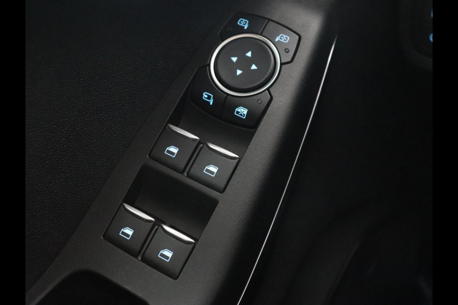 Ford Fiesta 1.0 EcoBoost Titanium | Stoel & stuurverwarming | Trekhaak | Carplay | Climate control | Cruise control | Verwarmde voorruit | Parkeerhulp