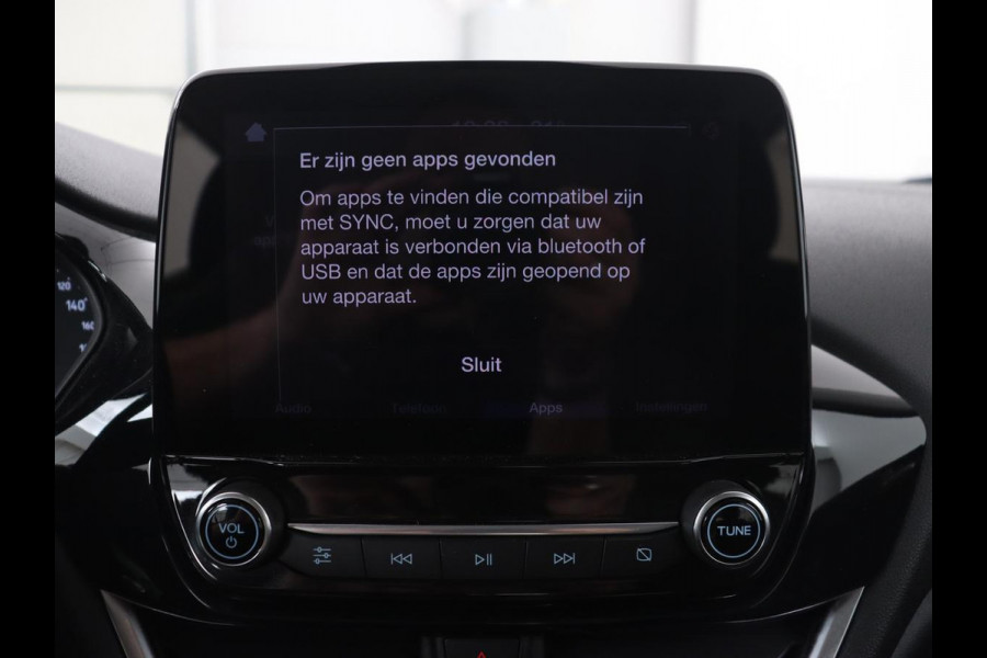Ford Fiesta 1.0 EcoBoost Titanium | Stoel & stuurverwarming | Trekhaak | Carplay | Climate control | Cruise control | Verwarmde voorruit | Parkeerhulp