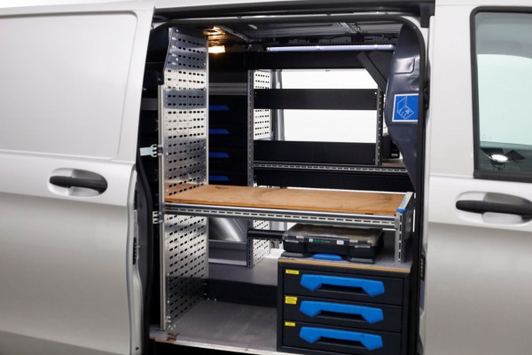 Mercedes-Benz Vito 114 CDI 136pk Compact 9G Automaat 2x Schuifdeur/LED/Camera/Inrichting 05-2022