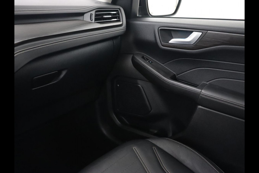 Ford Kuga 2.5 PHEV Vignale | Panoramadak | Head-Up | Stoel & stuurverwarming | Adaptive cruise | Trekhaak | Leder | Camera | Achterbankverwarming | Carplay | Digital Cockpit | Navigatie