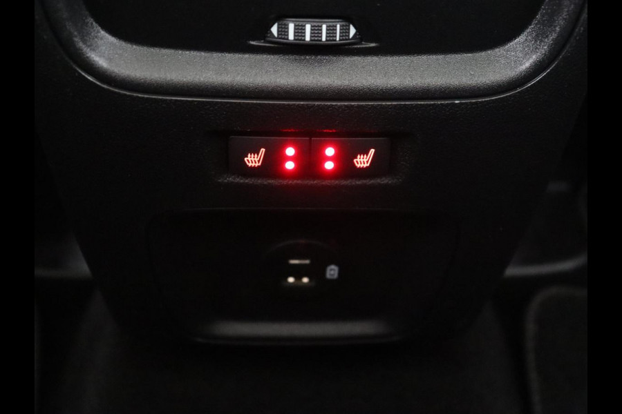 Ford Kuga 2.5 PHEV Vignale | Panoramadak | Head-Up | Stoel & stuurverwarming | Adaptive cruise | Trekhaak | Leder | Camera | Achterbankverwarming | Carplay | Digital Cockpit | Navigatie