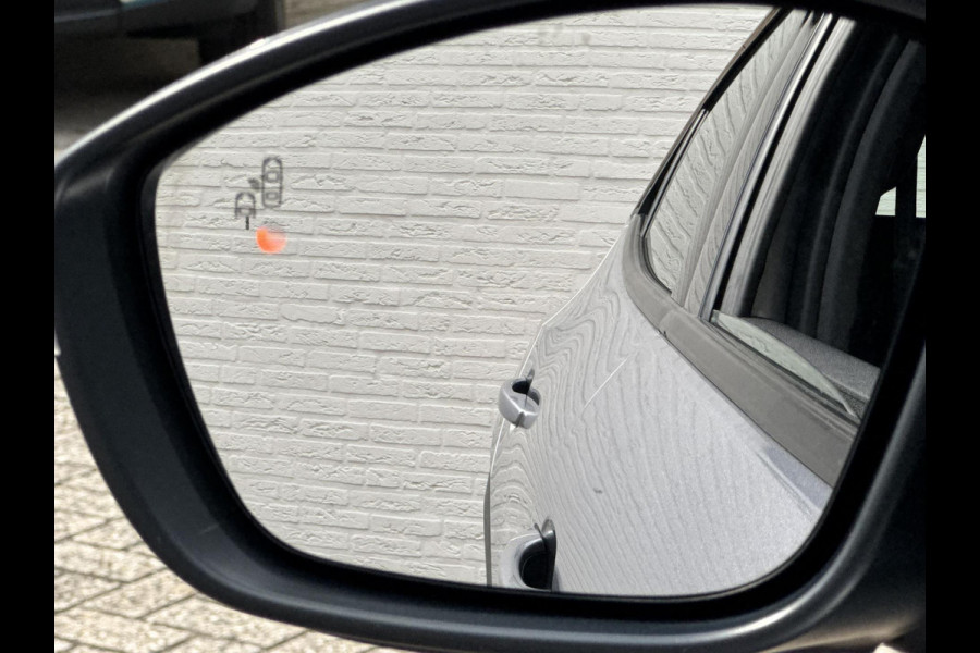Opel Mokka 1.2 Turbo Elegance Cruise control Climate control Stoelverwarming Full LED Apple / Android Parkeersensoren plus camera