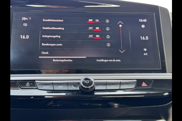 Opel Mokka 1.2 Turbo Elegance Cruise control Climate control Stoelverwarming Full LED Apple / Android Parkeersensoren plus camera