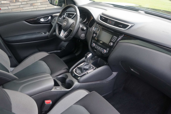 Nissan QASHQAI 1.3 DIG-T 160PK N-Connecta Automaat/Pano/360