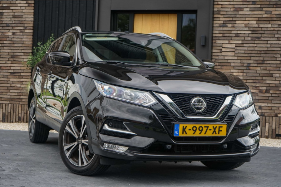 Nissan QASHQAI 1.3 DIG-T 160PK N-Connecta Automaat/Pano/360