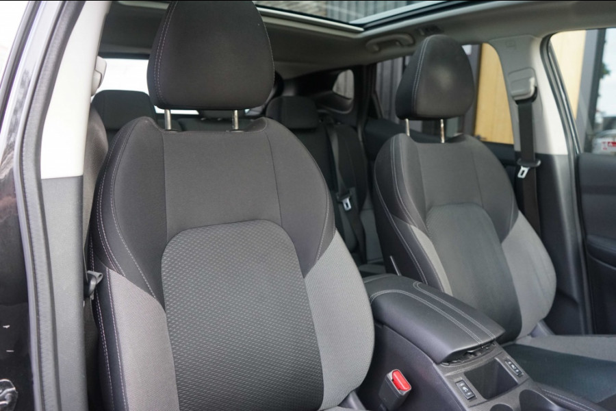 Nissan QASHQAI 1.3 DIG-T 160PK N-Connecta Automaat/Pano/360
