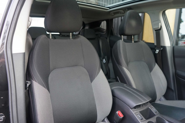 Nissan QASHQAI 1.3 DIG-T 160PK N-Connecta Automaat/Pano/360