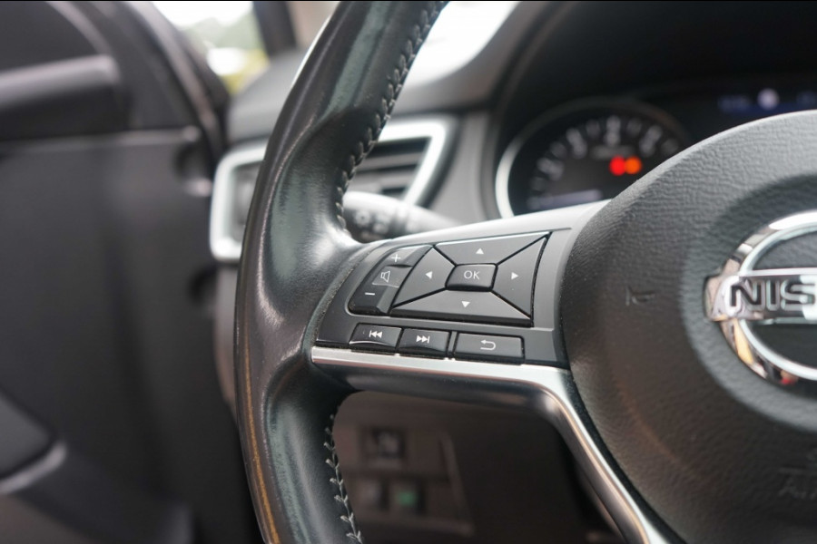 Nissan QASHQAI 1.3 DIG-T 160PK N-Connecta Automaat/Pano/360