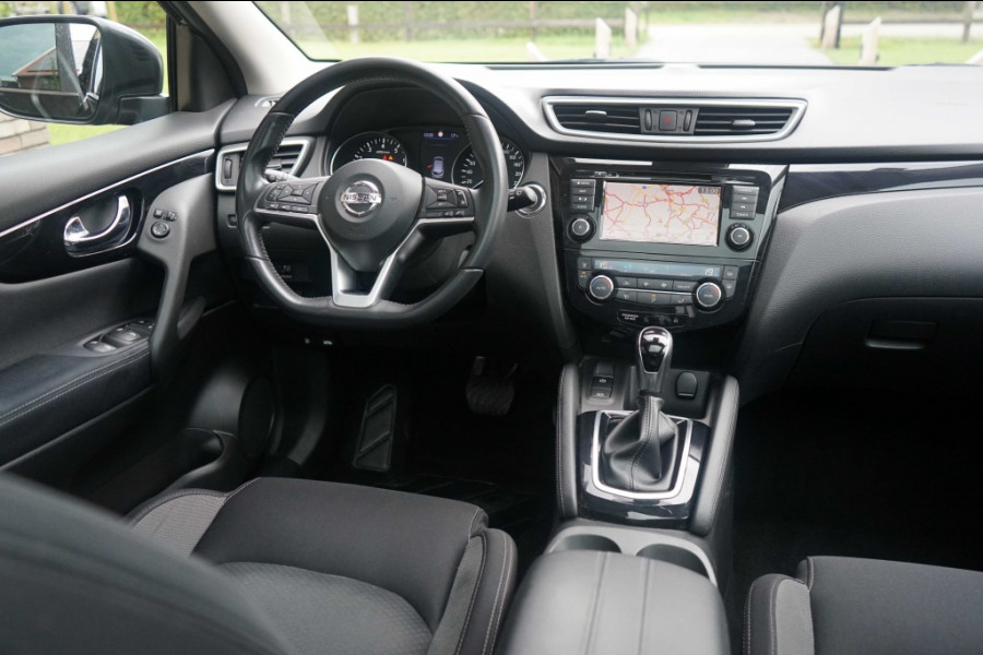 Nissan QASHQAI 1.3 DIG-T 160PK N-Connecta Automaat/Pano/360