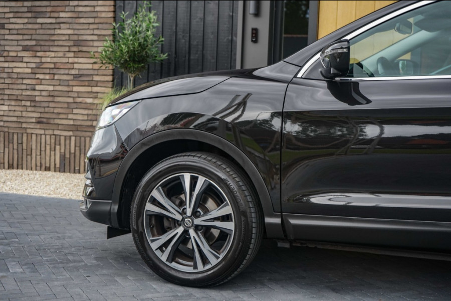 Nissan QASHQAI 1.3 DIG-T 160PK N-Connecta Automaat/Pano/360