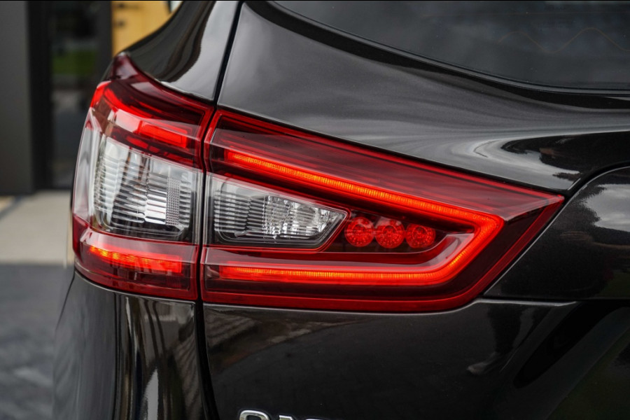 Nissan QASHQAI 1.3 DIG-T 160PK N-Connecta Automaat/Pano/360