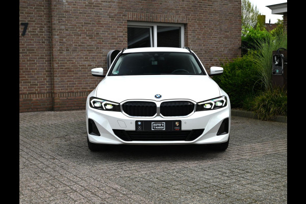 BMW 3 Serie Touring 320e MY 2023 204 PK 1e Eig Dealer o.h Carplay LED Head-Up 17''