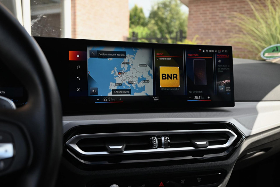 BMW 3 Serie Touring 320e MY 2023 204 PK 1e Eig Dealer o.h Carplay LED Head-Up 17''