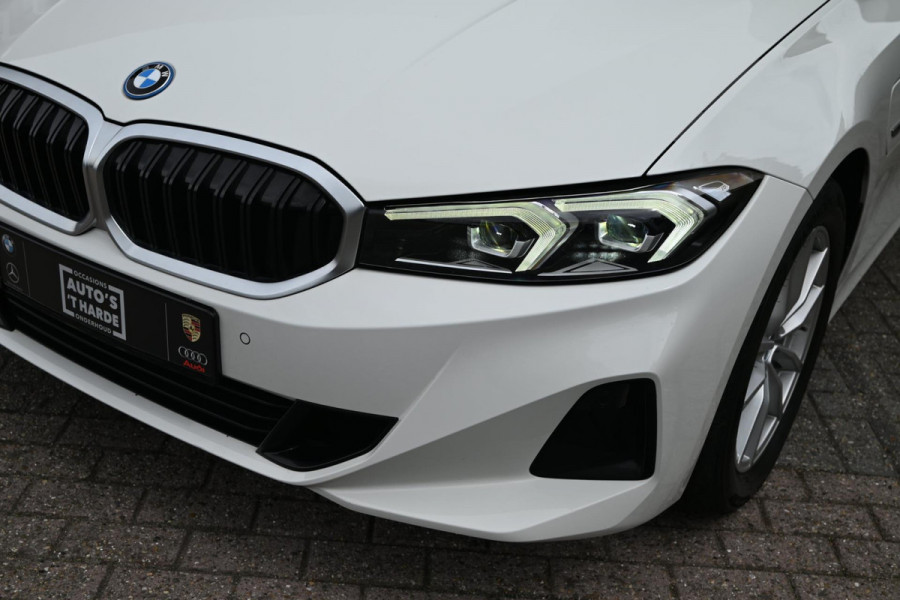 BMW 3 Serie Touring 320e MY 2023 204 PK 1e Eig Dealer o.h Carplay LED Head-Up 17''