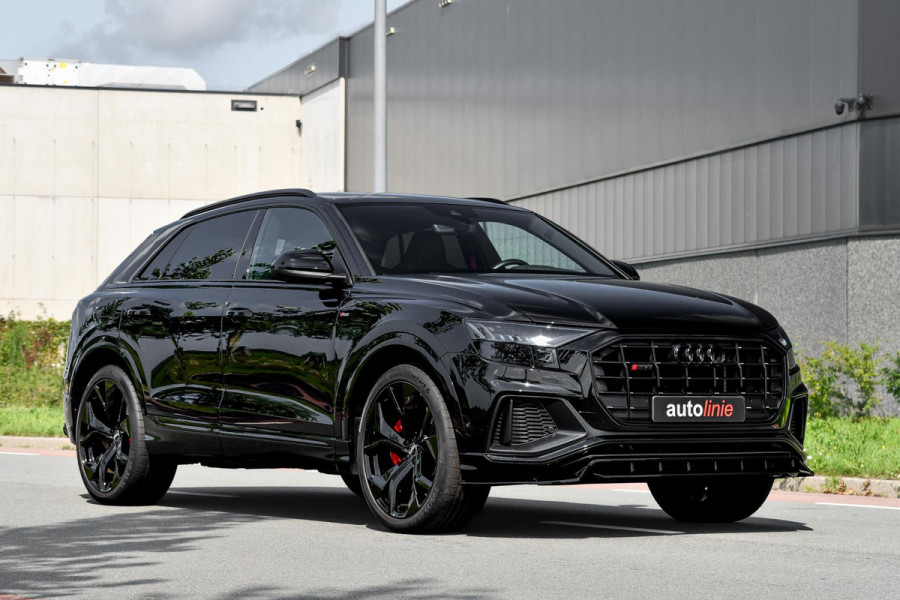 Audi Q8 55 TFSI e quattro 3x S-Line. RS stoelen, Softcl, Luchtv, B&O, Trekh, Matrix, Sfeer, 23'', Camera, CarPlay!