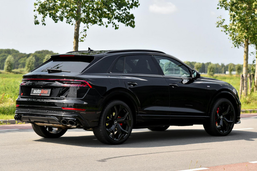 Audi Q8 55 TFSI e quattro 3x S-Line. RS stoelen, Softcl, Luchtv, B&O, Trekh, Matrix, Sfeer, 23'', Camera, CarPlay!
