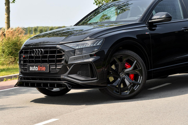 Audi Q8 55 TFSI e quattro 3x S-Line. RS stoelen, Softcl, Luchtv, B&O, Trekh, Matrix, Sfeer, 23'', Camera, CarPlay!