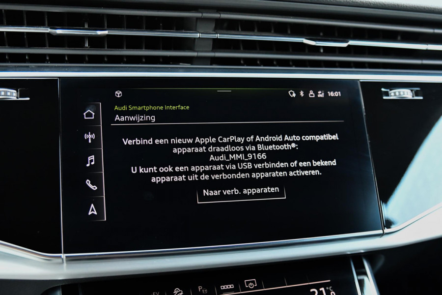 Audi Q8 55 TFSI e quattro 3x S-Line. RS stoelen, Softcl, Luchtv, B&O, Trekh, Matrix, Sfeer, 23'', Camera, CarPlay!