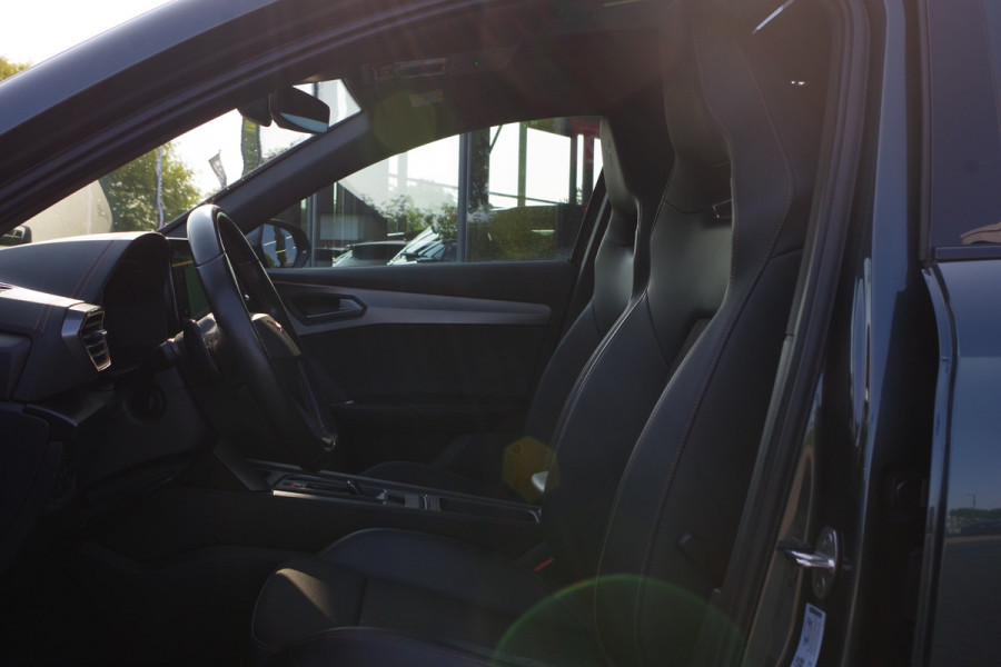 CUPRA Formentor 1.4 e-Hybrid 245 PK VZ Copper Edition, Adap. Cruise Control, Panoramadak, LED