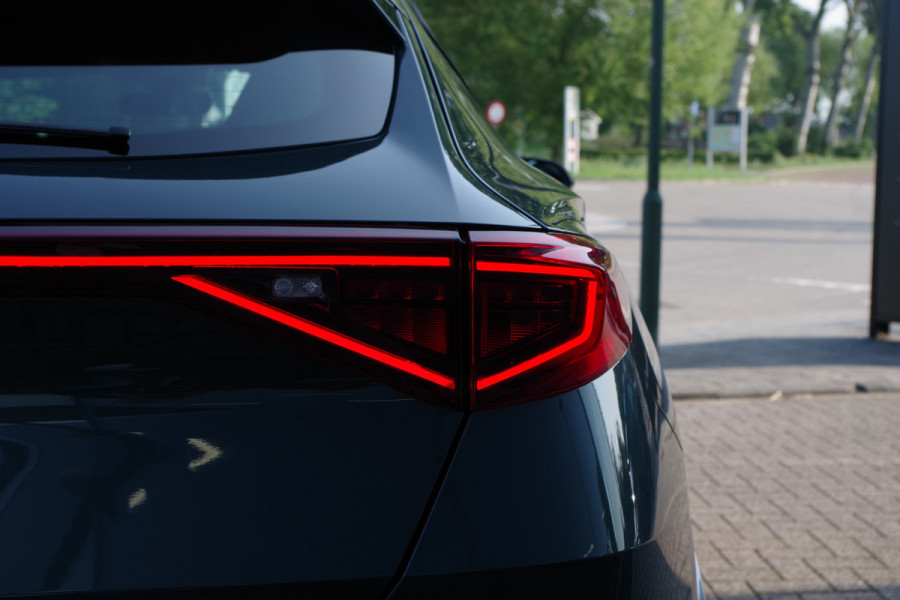 CUPRA Formentor 1.4 e-Hybrid 245 PK VZ Copper Edition, Adap. Cruise Control, Panoramadak, LED