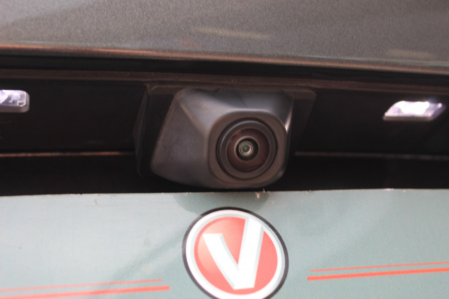 Ford Kuga 2.5 PHEV Vignale, Zeer veel comfort voor weinig Leder bekleding , winter pack , Camera , Navigatie , Cruis LED dag rijverlichting , 1500kg trekgewicht