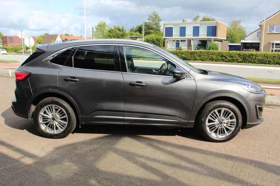 Ford Kuga 2.5 PHEV Vignale, Zeer veel comfort voor weinig Leder bekleding , winter pack , Camera , Navigatie , Cruis LED dag rijverlichting , 1500kg trekgewicht