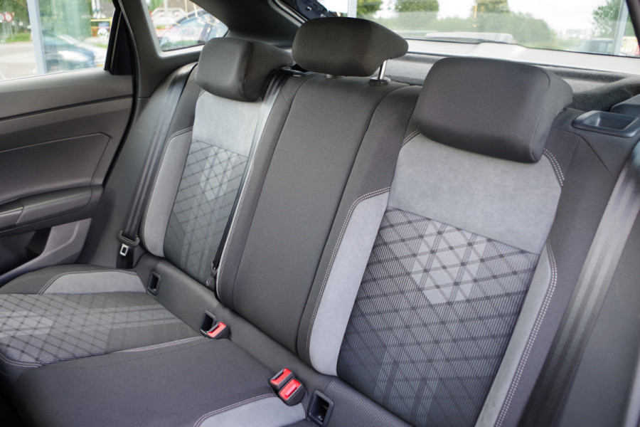 Volkswagen Taigo 1.5 TSI 150 PK R-Line, Trekhaak, Adap. Cruise Control, LED, Carplay