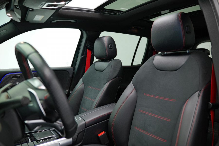 Mercedes-Benz Glb AMG 35 4MATIC Premium Plus |Pano|7zits|Ambient|Camera|