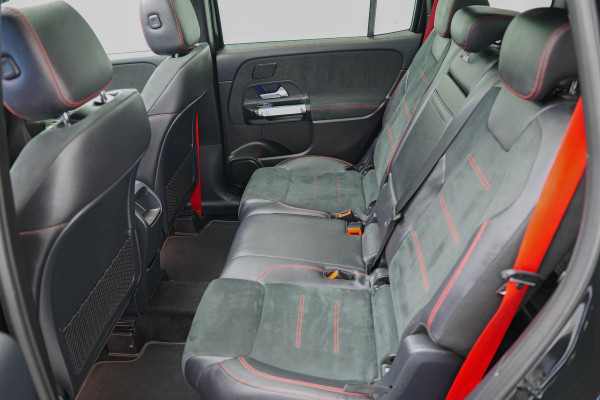 Mercedes-Benz Glb AMG 35 4MATIC Premium Plus |Pano|7zits|Ambient|Camera|