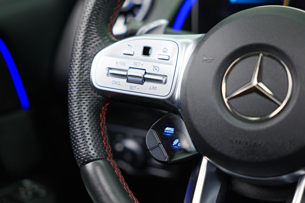 Mercedes-Benz Glb AMG 35 4MATIC Premium Plus |Pano|7zits|Ambient|Camera|