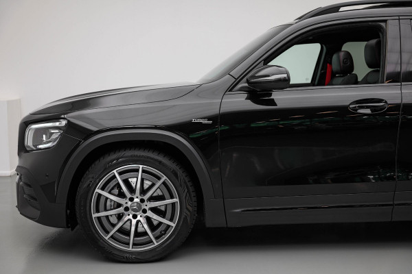 Mercedes-Benz Glb AMG 35 4MATIC Premium Plus |Pano|7zits|Ambient|Camera|