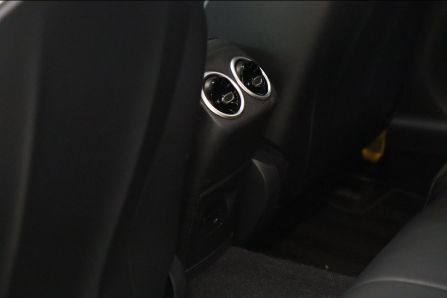 Mercedes-Benz CLA-Klasse AMG 45 / PANO/MEMORY/H&K/SFEER/CAM/LEER/BOMVOLL