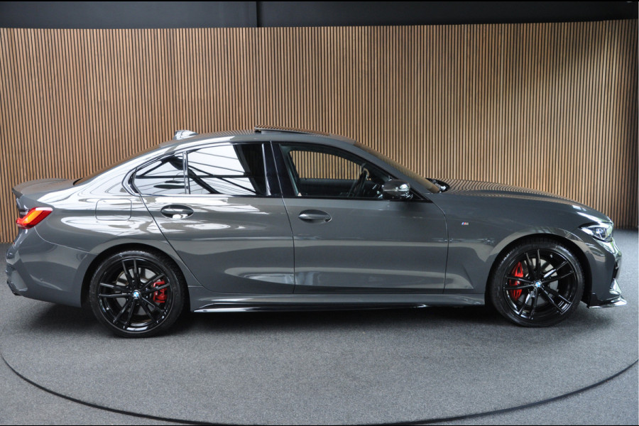 BMW 3-serie M340i xDrive High Executive | PANO | CARBON | M-PERFORMANCE | LASER LED | HUD | 360 | ACC | BLINDSPOT |