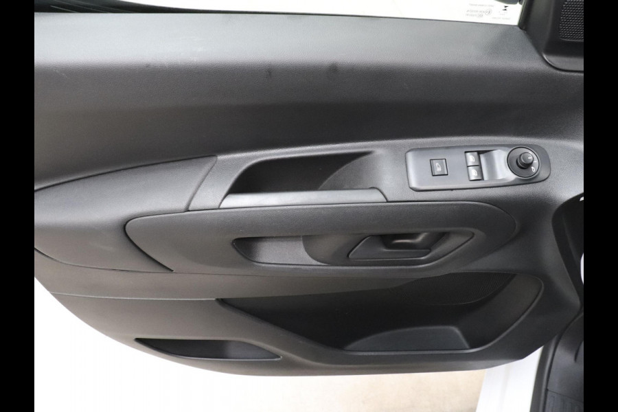 Opel Combo 1.5D L1H1 Edition Airco Navigatie Trekhaak Carplay