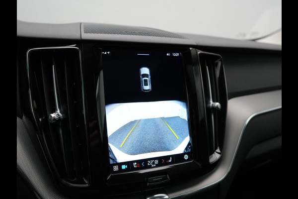 Volvo XC60 T6 AWD Plus Dark Long Range Plug In Hybrid 350pk Dealer O.H PHEV | Panodak | Adaptive Cruise | Camera | Harman Kardon | Lederen Sportstoelen Memory & Verwarmd | Apple Carplay | Pilot Assist | Google Assistant & Maps | Virtual | DAB |