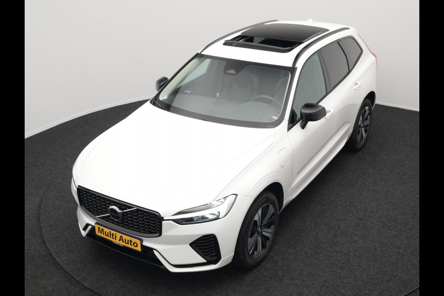 Volvo XC60 T6 AWD Plus Dark Long Range Plug In Hybrid 350pk Dealer O.H PHEV | Panodak | Adaptive Cruise | Camera | Harman Kardon | Lederen Sportstoelen Memory & Verwarmd | Apple Carplay | Pilot Assist | Google Assistant & Maps | Virtual | DAB |